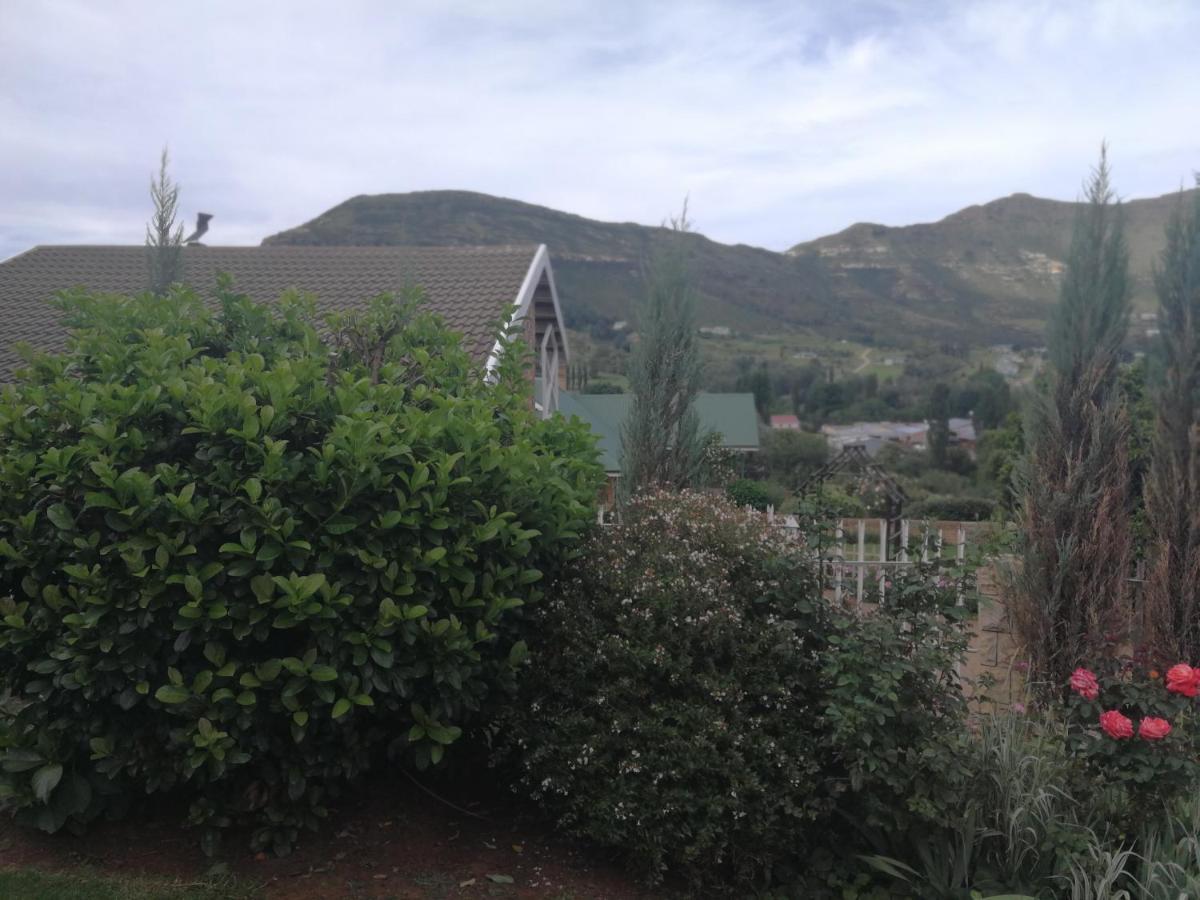 Clarens Cottages Buitenkant foto