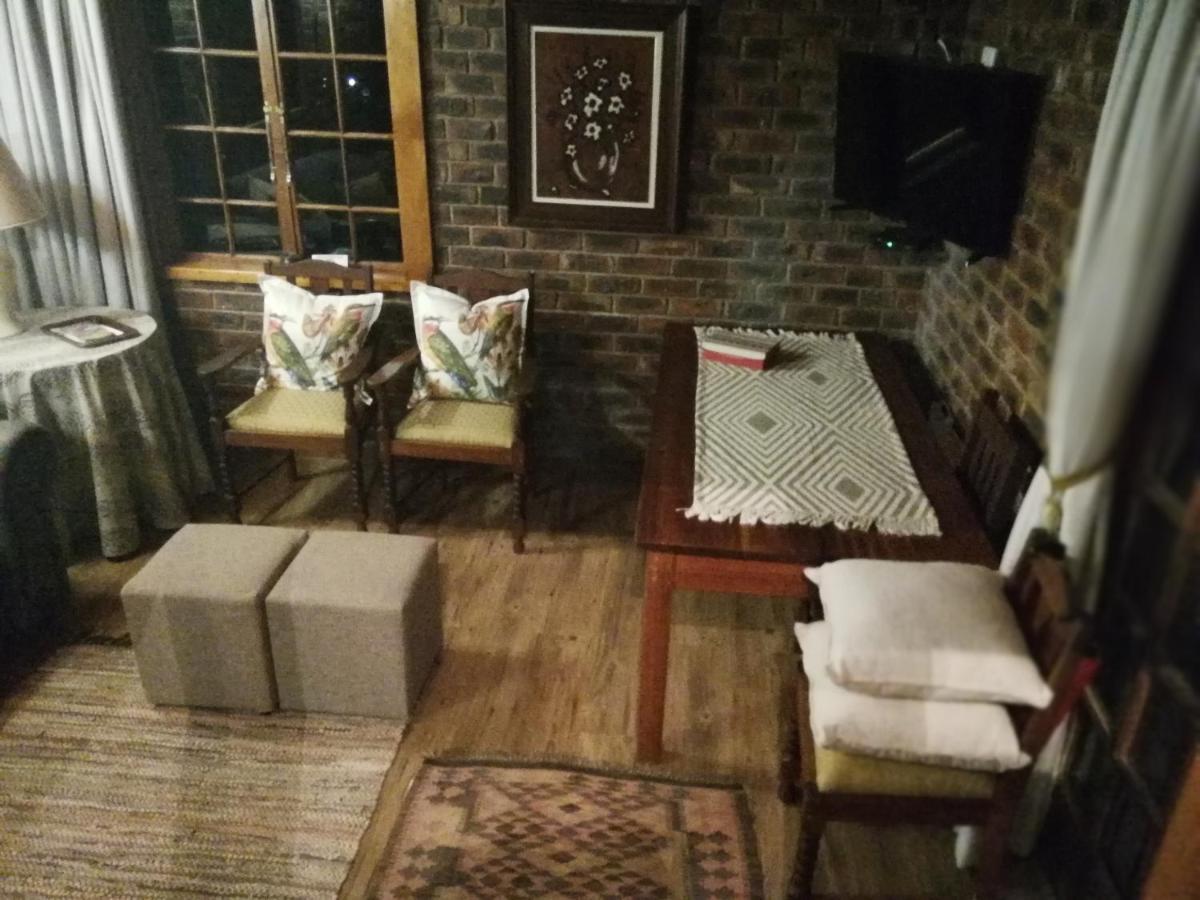 Clarens Cottages Buitenkant foto