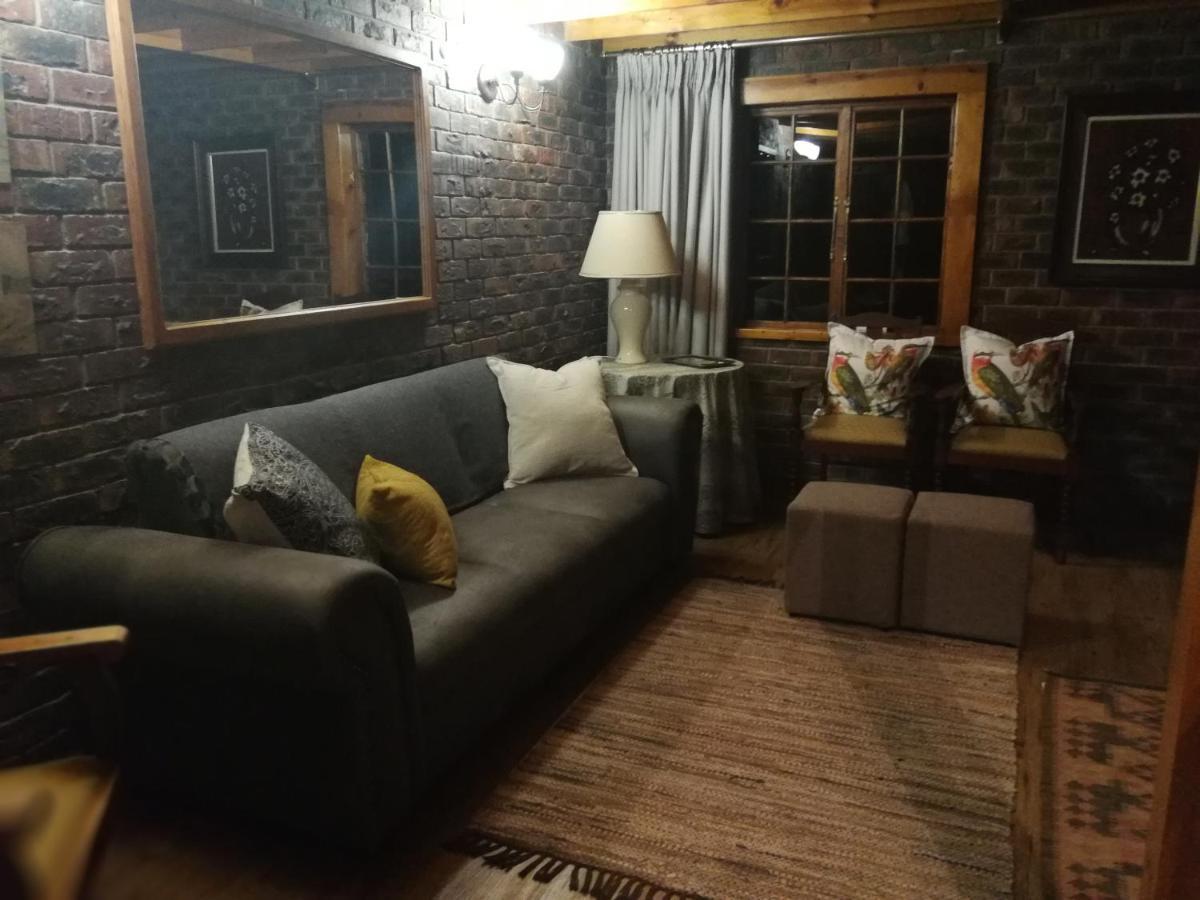 Clarens Cottages Buitenkant foto